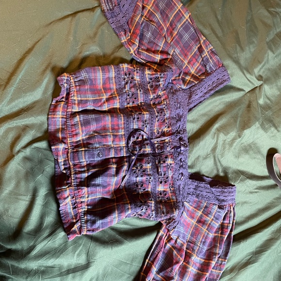 Flannel Crop Top - Picture 3 of 4